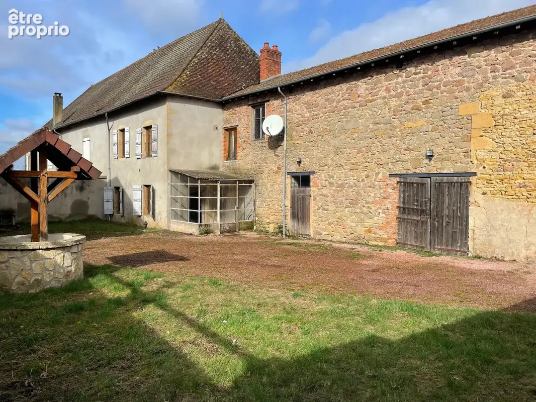 n°2 - Maison à LA CLAYETTE