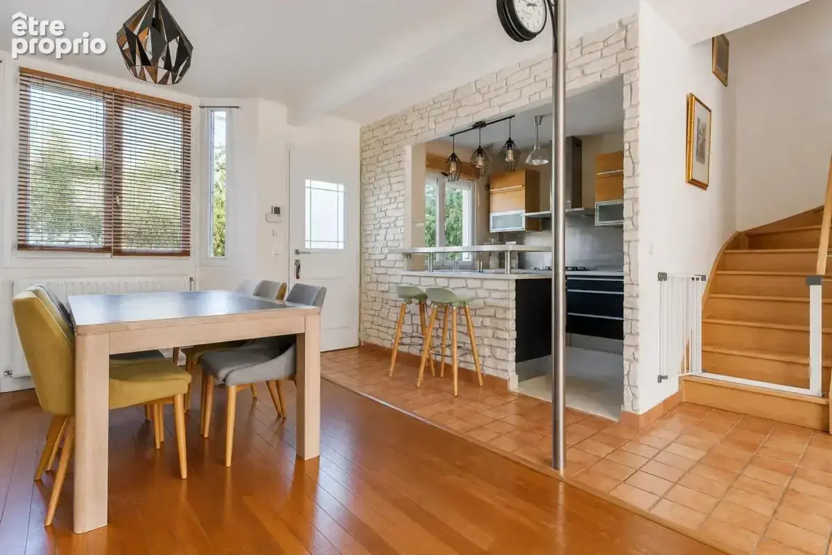 Maison de 5 pièces de 135 m²  situé à Igny - photo 6
