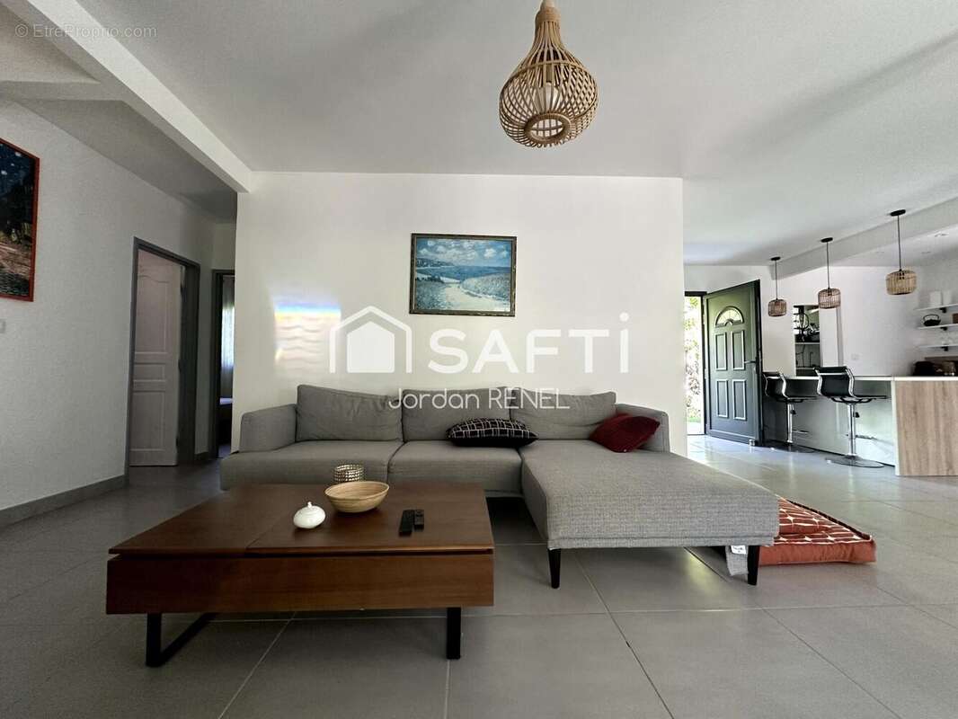 Photo 6 - Maison à FORT-DE-FRANCE