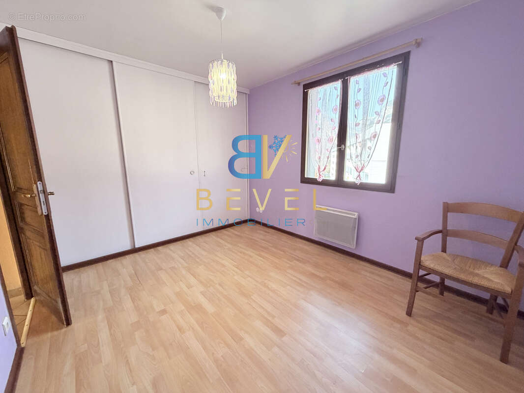 Appartement à SAINT-JEAN-DE-MAURIENNE