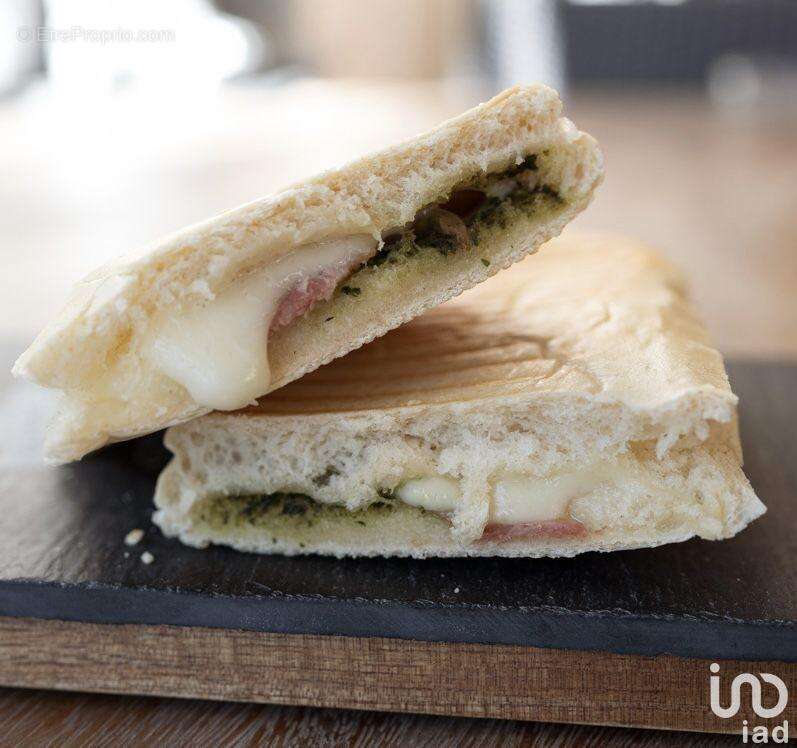 Photo 5 - Commerce à GRIMAUD