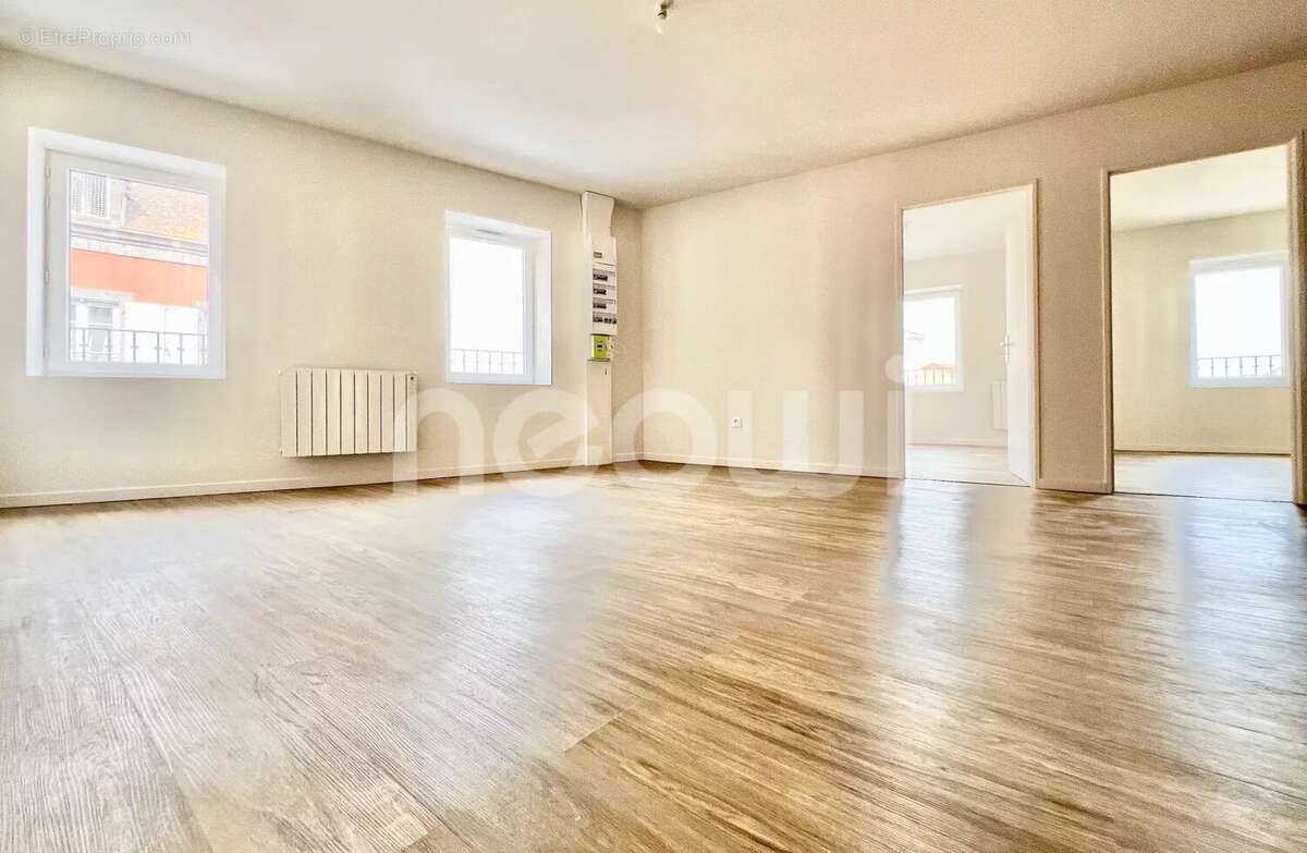 Appartement à AIGUEPERSE