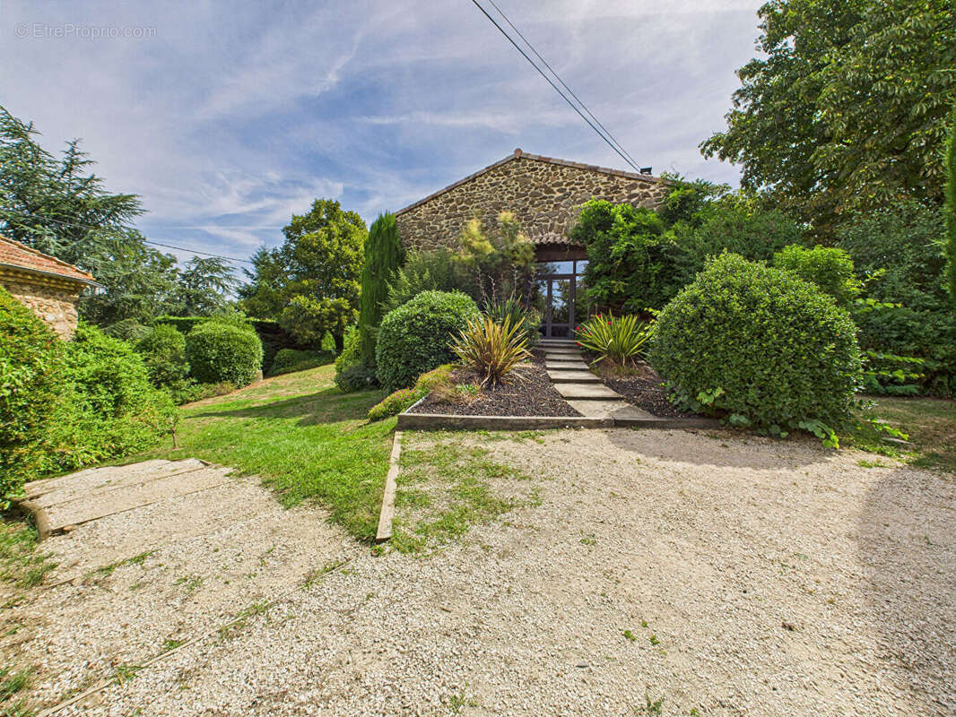 Maison à TOURNON-SUR-RHONE