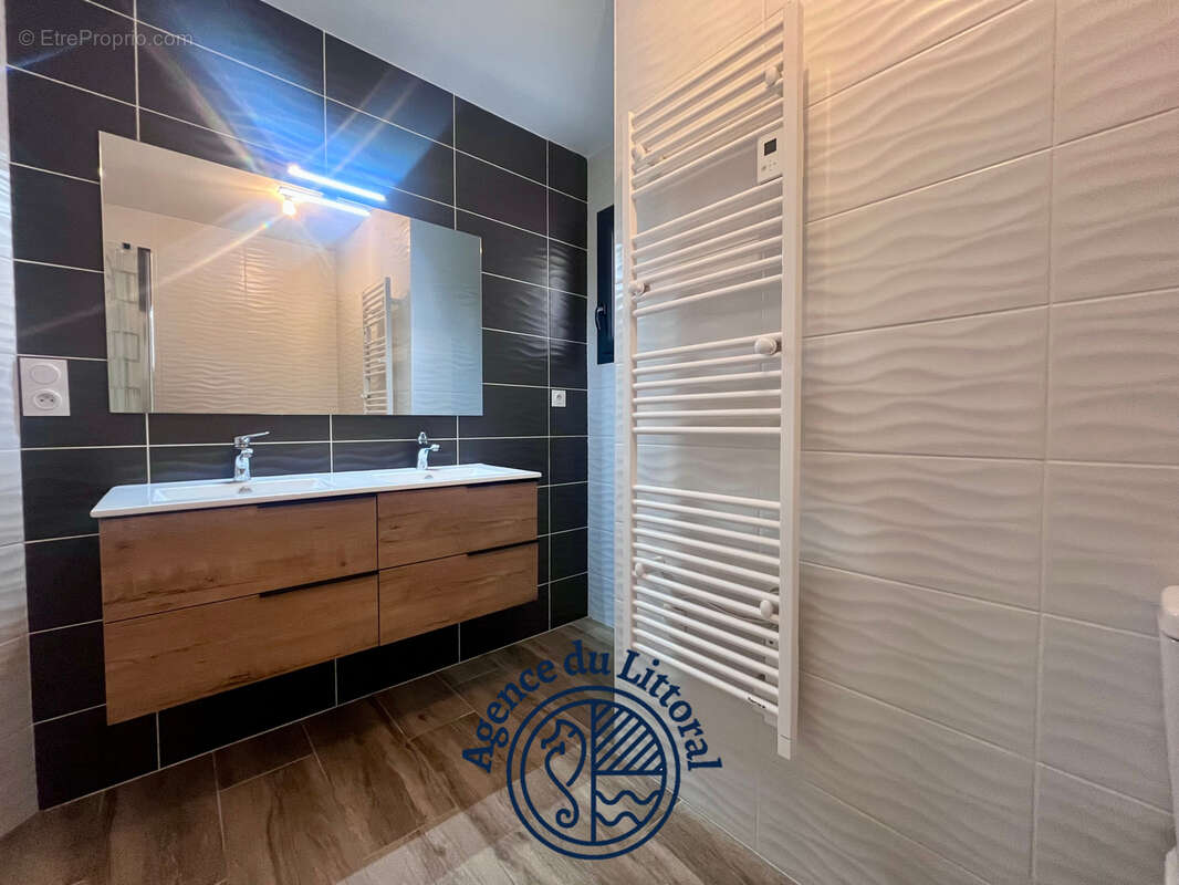 Maison à LES MATHES