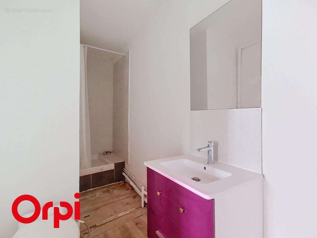 Appartement t3 rue d'alger a 50 metres du port - photo 6