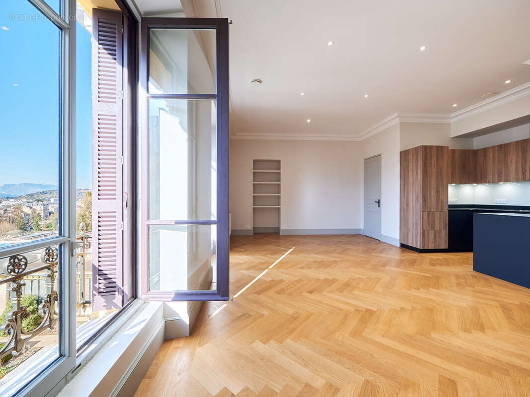 Appartement à AIX-LES-BAINS