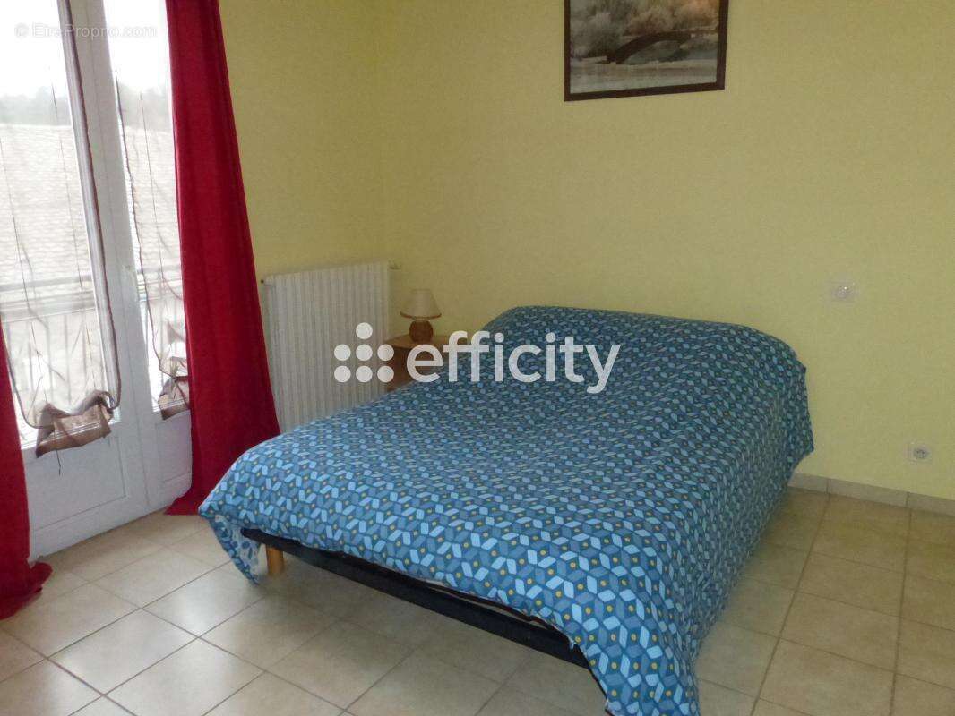 Commerce à LES MONTS-VERTS