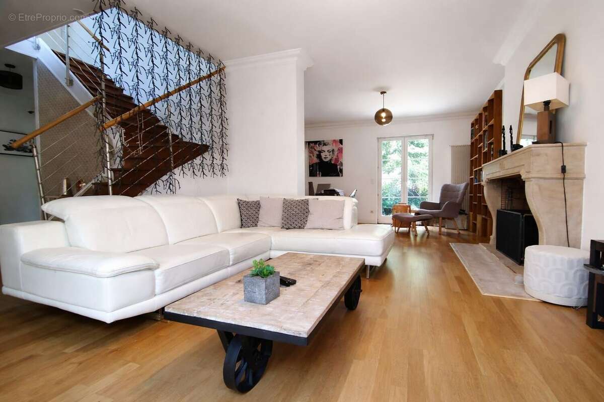 Maison à MONTLIGNON