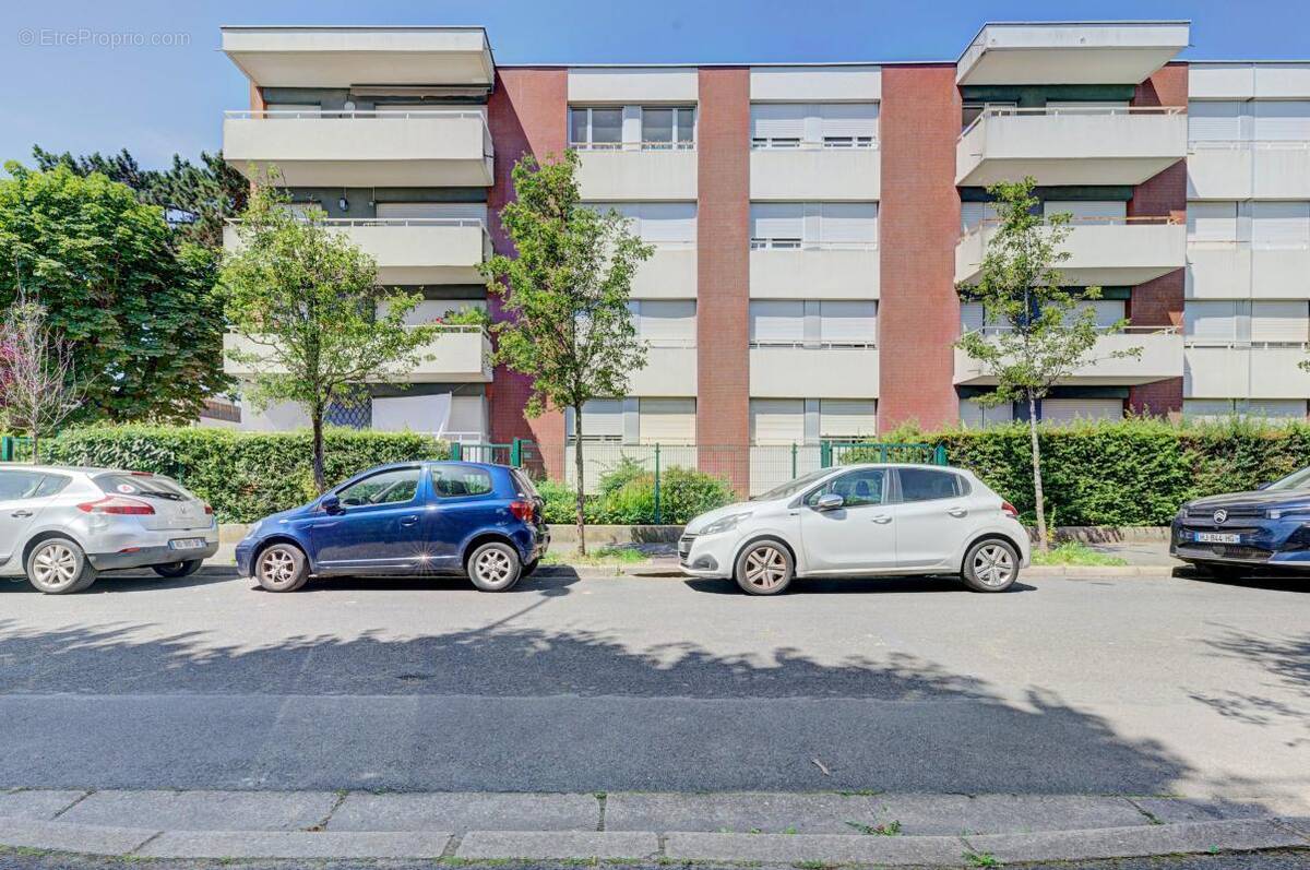 Appartement à VILLEMOMBLE