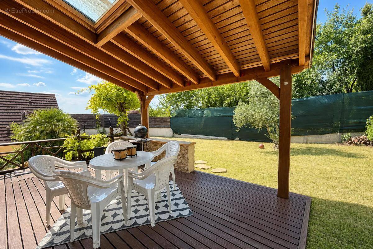 Maison à CORBEIL-ESSONNES