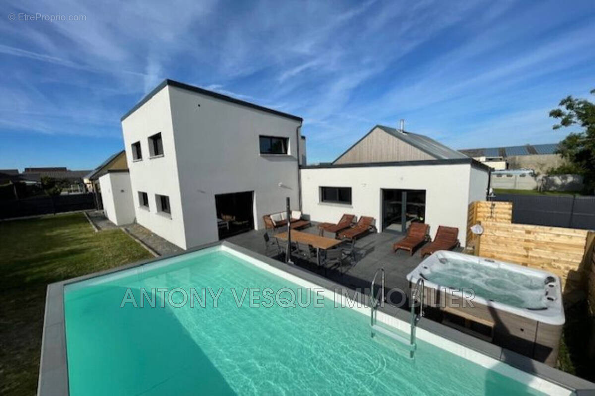 Maison à GOUVILLE-SUR-MER