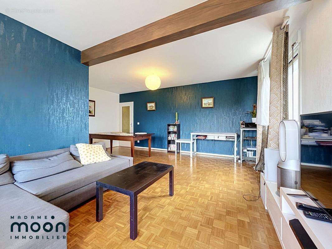Appartement T4/5 de 86 m² avec garage et cave – Lyon 5e Champvert – Commerces et bus à pied, résidence rénovée - photo 3