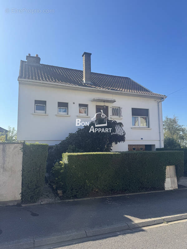Maison à AMNEVILLE