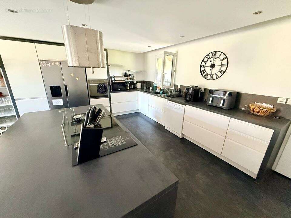 Maison 129 m² à Seissan  - photo 8