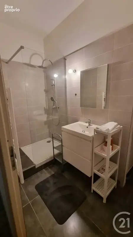 Appartement 2 pièces 45 m² à vendre à Lyon-7e (69007) - photo 4