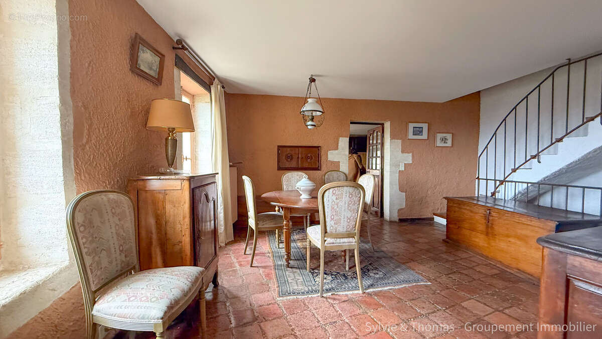 Maison à LES ANGLES