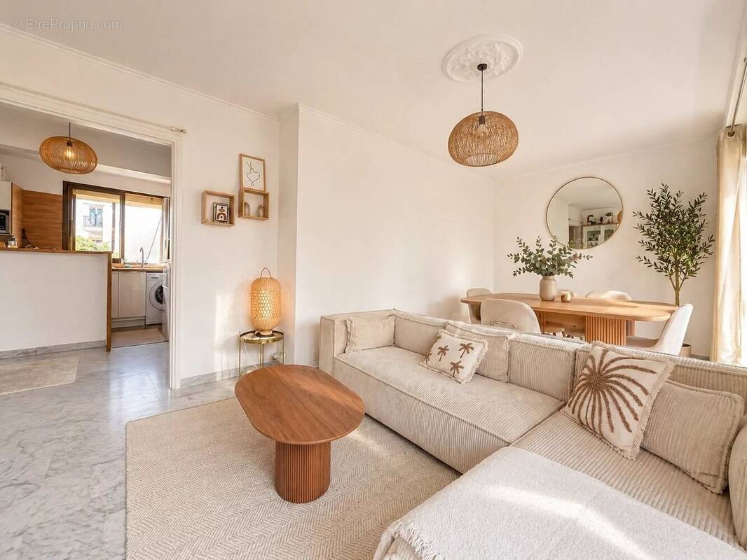 Appartement à LE CANNET