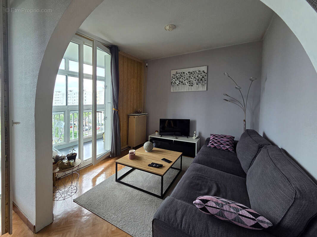 Appartement à VENISSIEUX