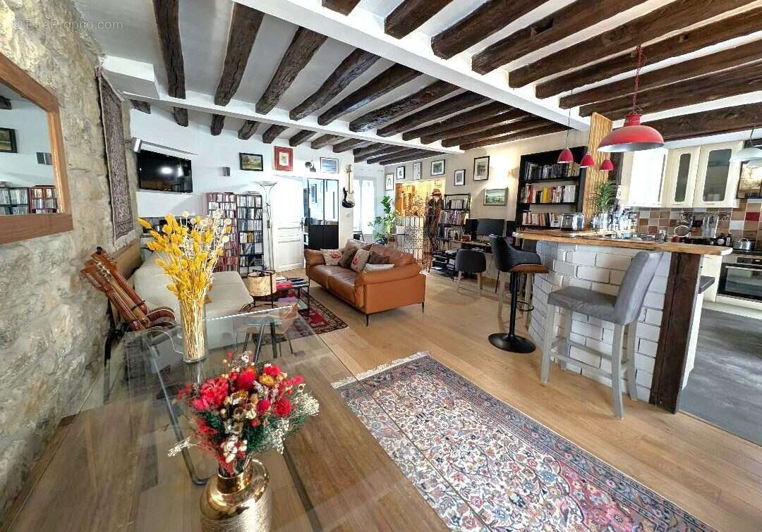 Appartement à PARIS-11E