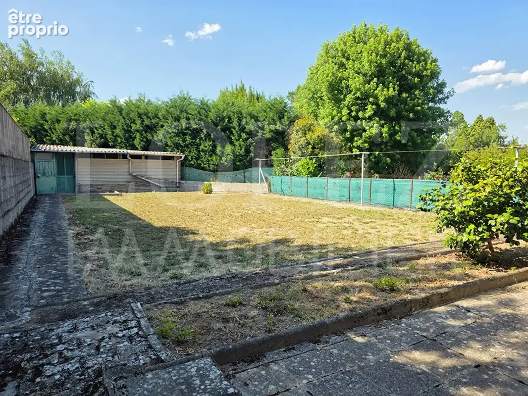 Maison avec garage et jardin - photo 14