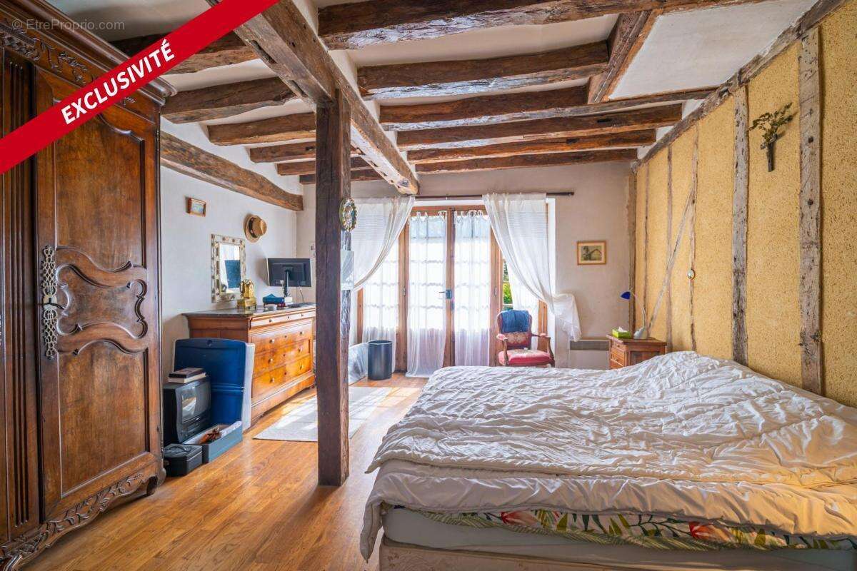 Maison à SAINT-CALAIS