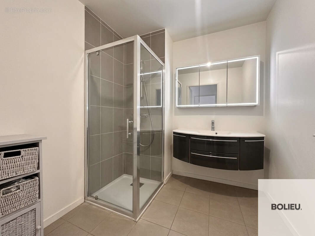 Appartement à THONON-LES-BAINS