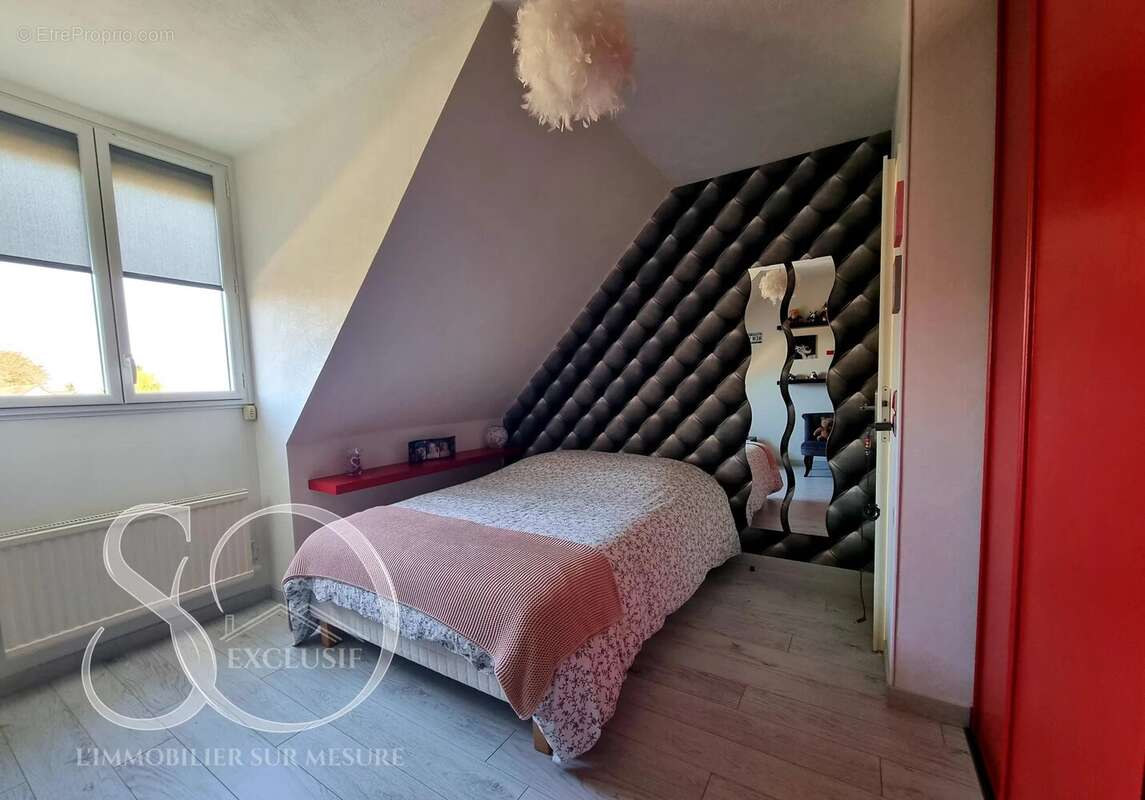 Maison à MEZIERES-SUR-SEINE