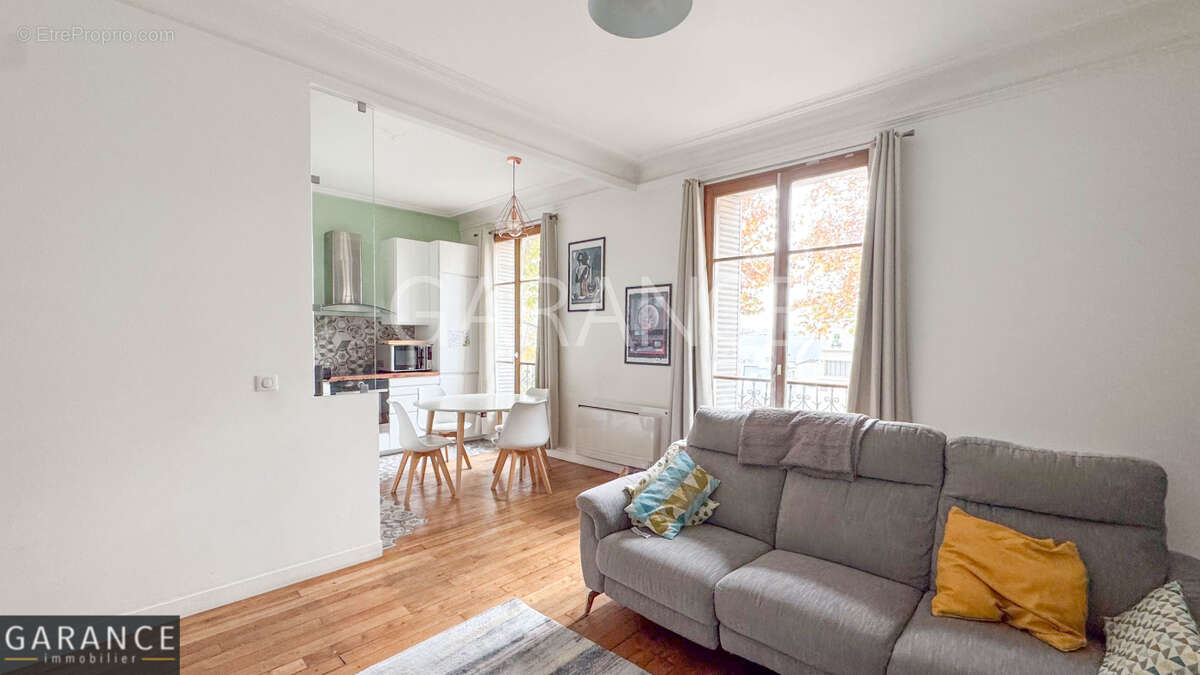 Appartement à PARIS-12E