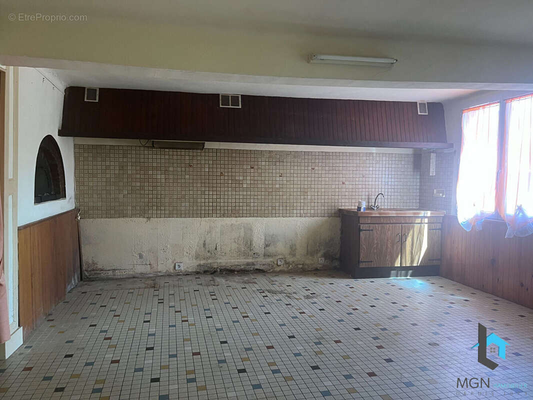 Maison à FRESNAY-LE-COMTE