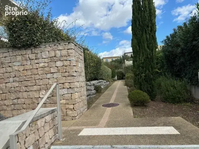 Quartier Martelle MONTPELLIER F3 de 61 m2 + parkings - photo 9