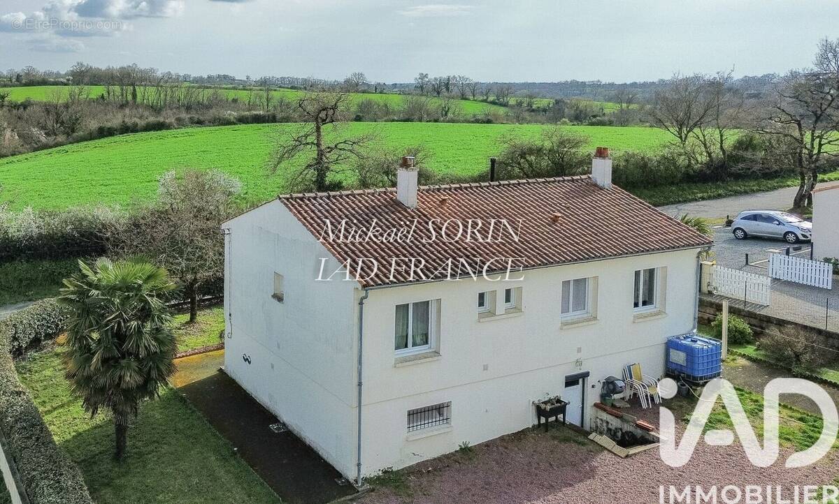 Photo 1 - Maison à THORIGNY