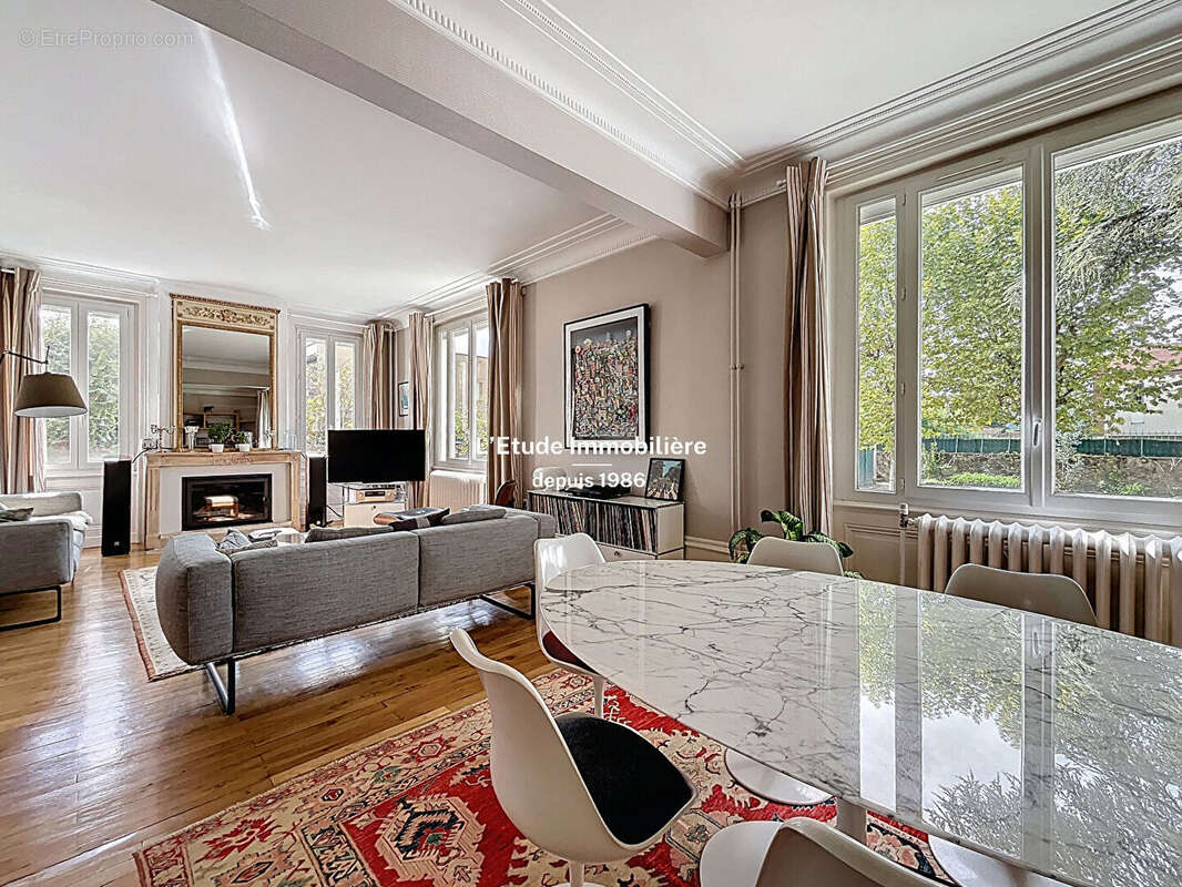 Maison à CALUIRE-ET-CUIRE