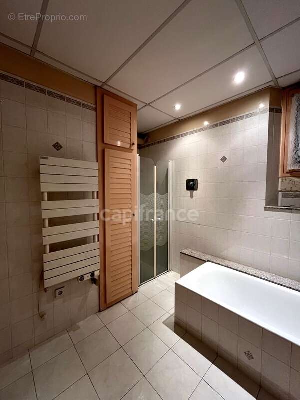 Jolie maison de campagne (320 m2, 9 pièces, 5 chambres) à vendre, sur terrain de 8500 m2, à dix minutes d'Auch (32) - photo 36