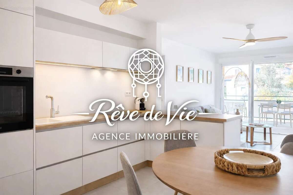 Appartement à BORMES-LES-MIMOSAS