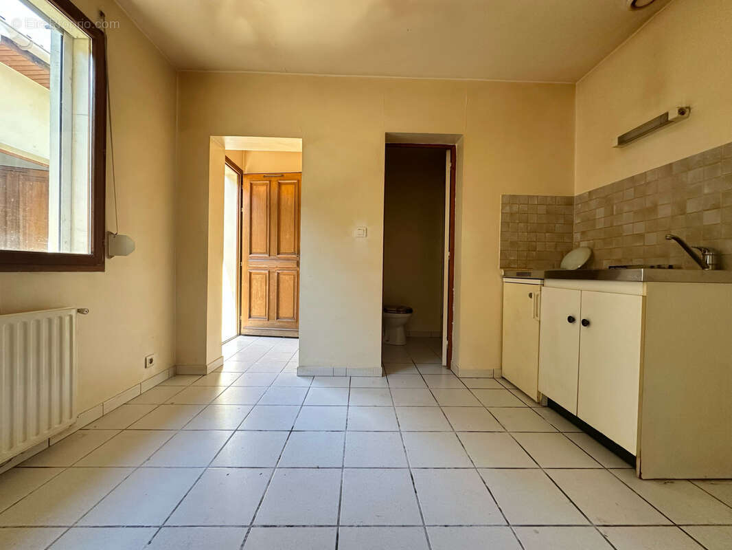 REIMS - Immeuble 4 appartements secteur CERNAY / GEORGES BOUSSINESQ - photo 8