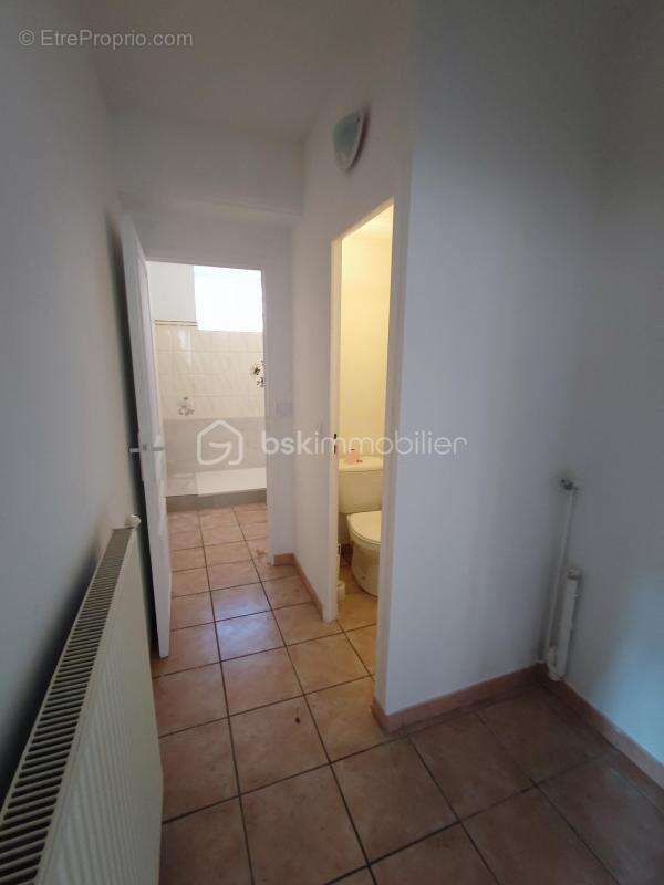 Maison à THORIGNY-SUR-OREUSE