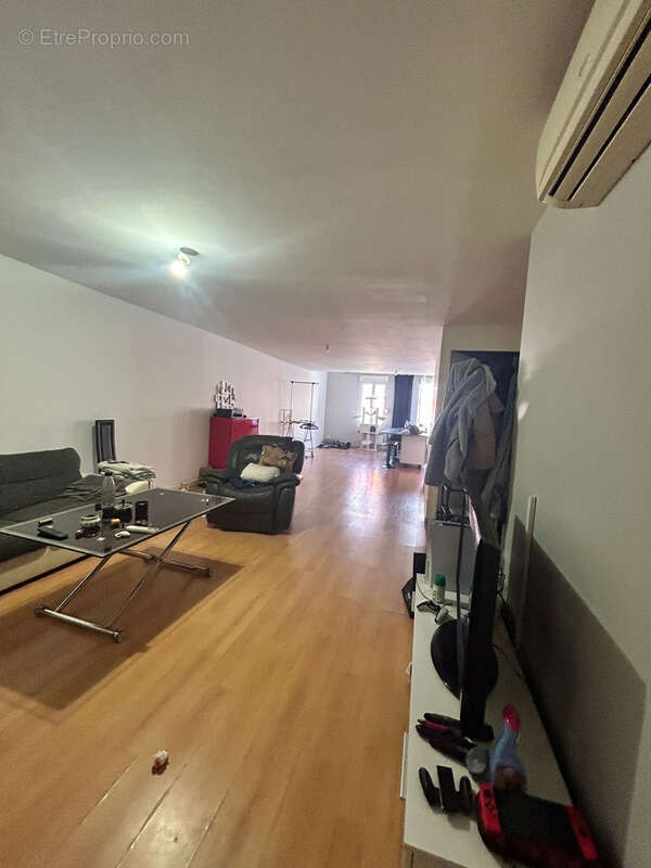 Appartement à SAINT-LAURENT-DE-LA-SALANQUE