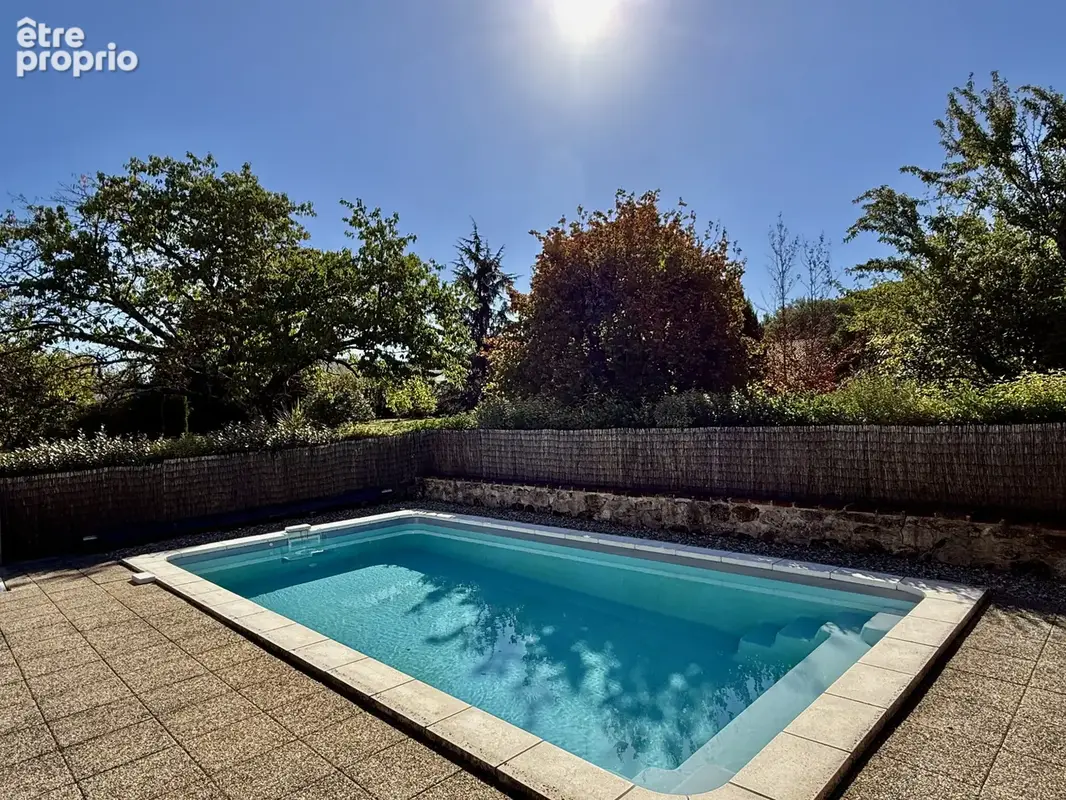 Magnifique maison en pierre entièrement rénovée, avec piscine et jardin arboré. - photo 7