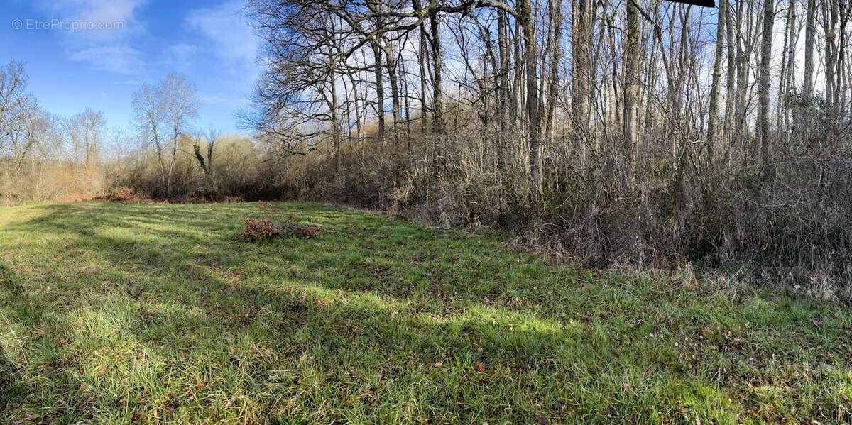 Terrain à POUYASTRUC