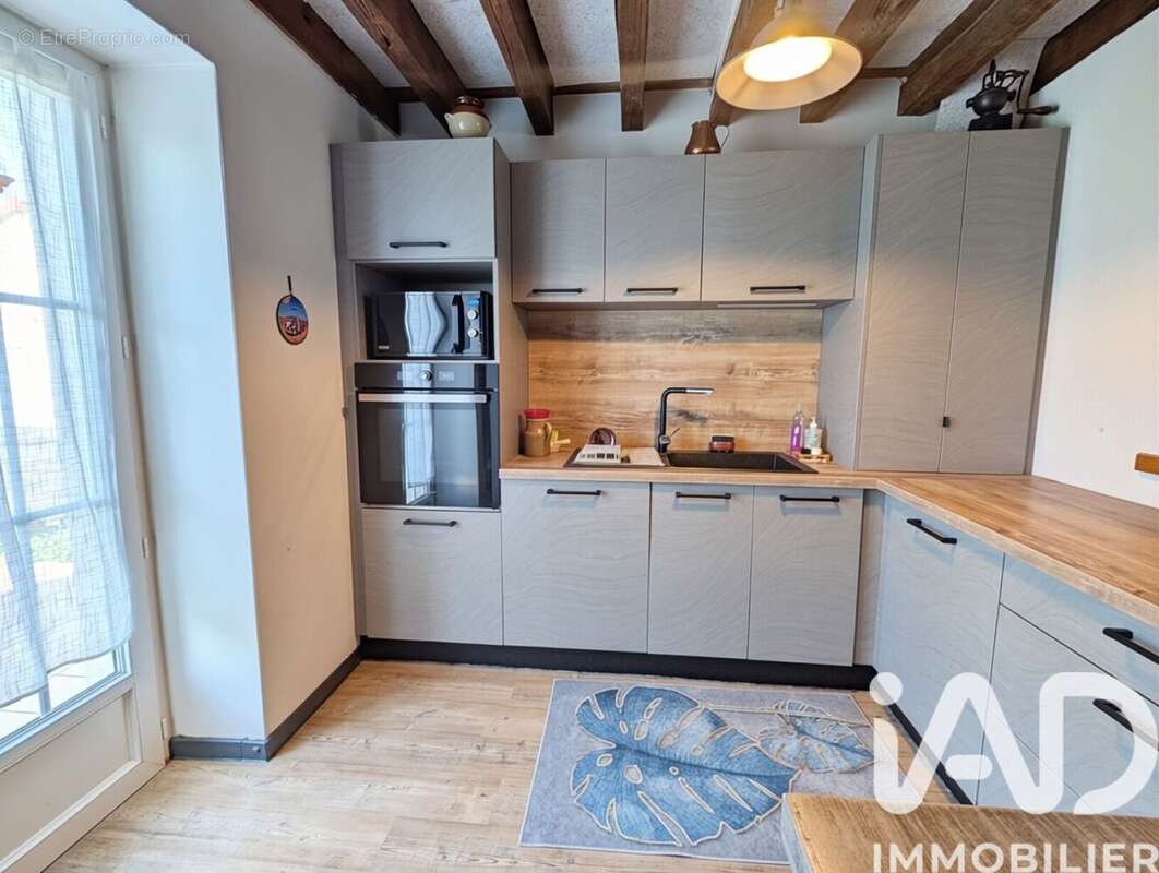 Maison 185 m² à Pouligny-Notre-Dame  - photo 5