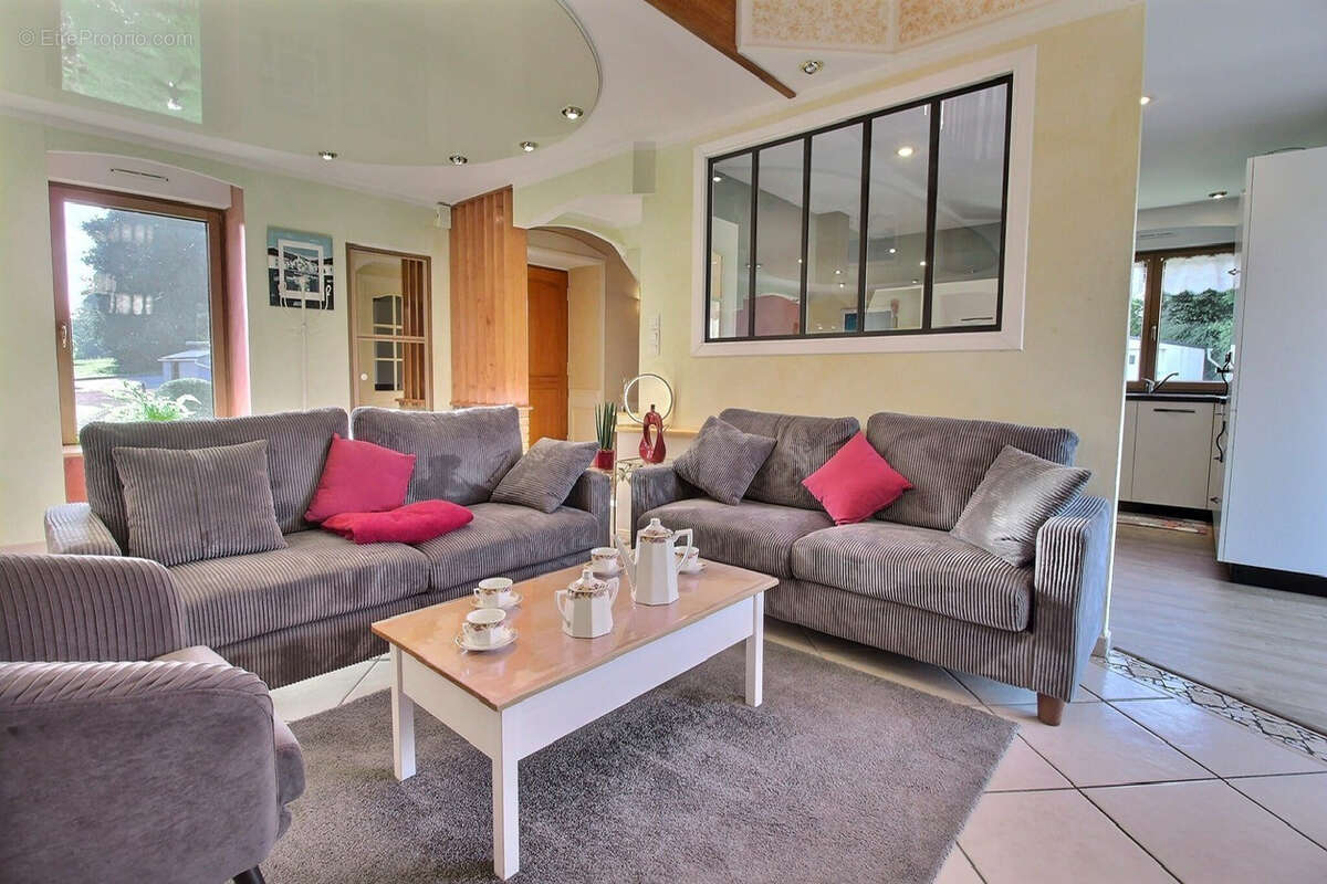 Maison à MONTERBLANC