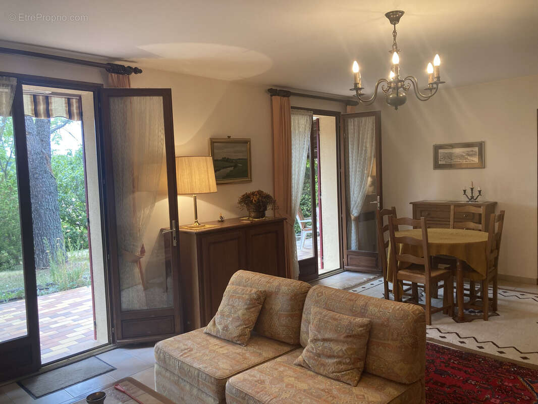 Maison à MALEMORT-DU-COMTAT