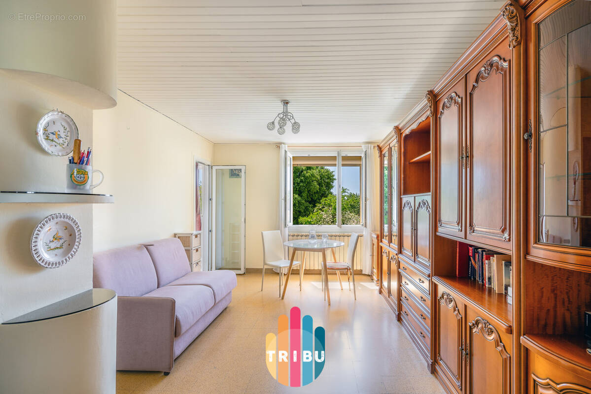 Appartement à MARSEILLE-9E