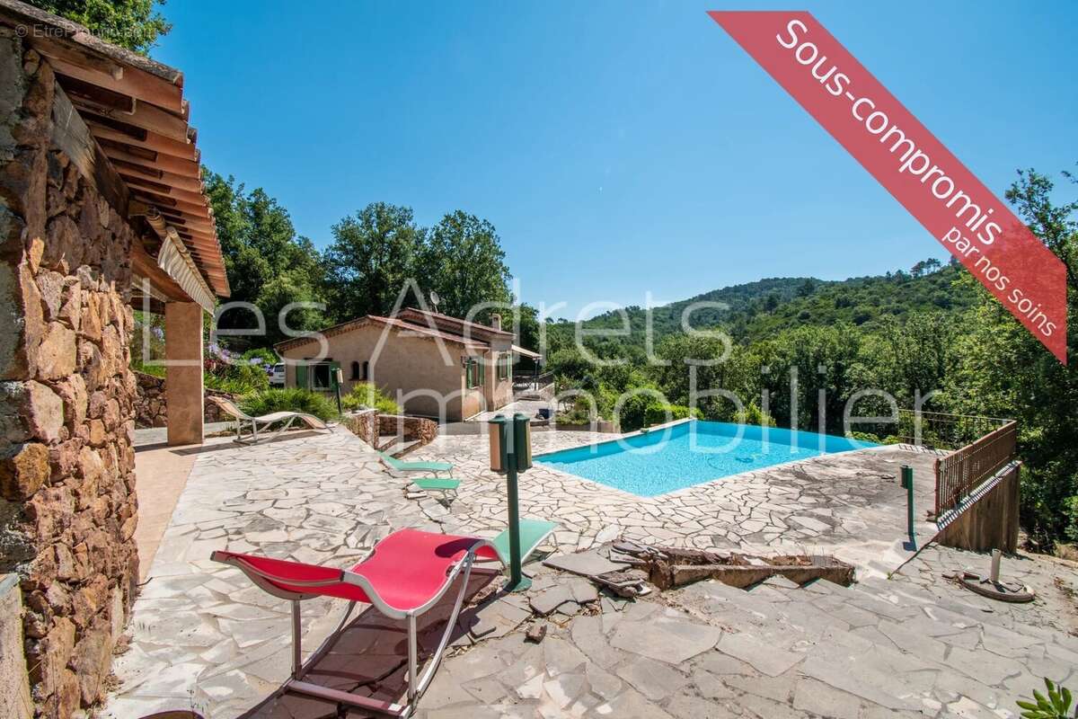 Maison à LES ADRETS-DE-L&#039;ESTEREL