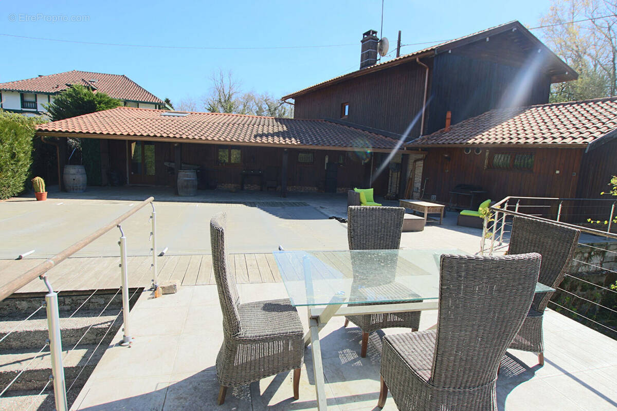 Maison à BELIN-BELIET