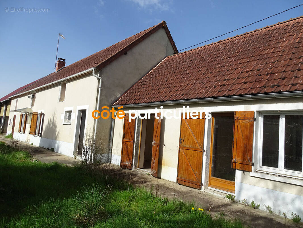 Maison à SAINT-CHRISTOPHE-EN-BOUCHERIE
