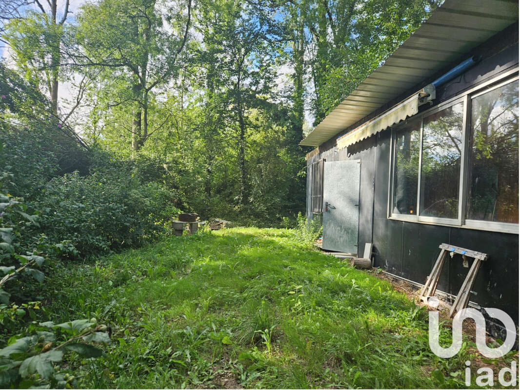 Photo 5 - Terrain à LAROCHE-SAINT-CYDROINE