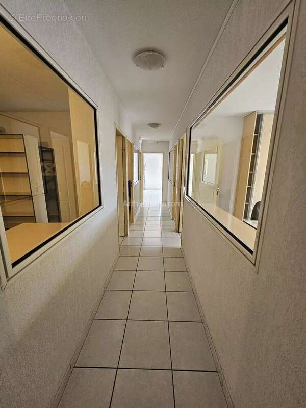 Commerce à DRAGUIGNAN