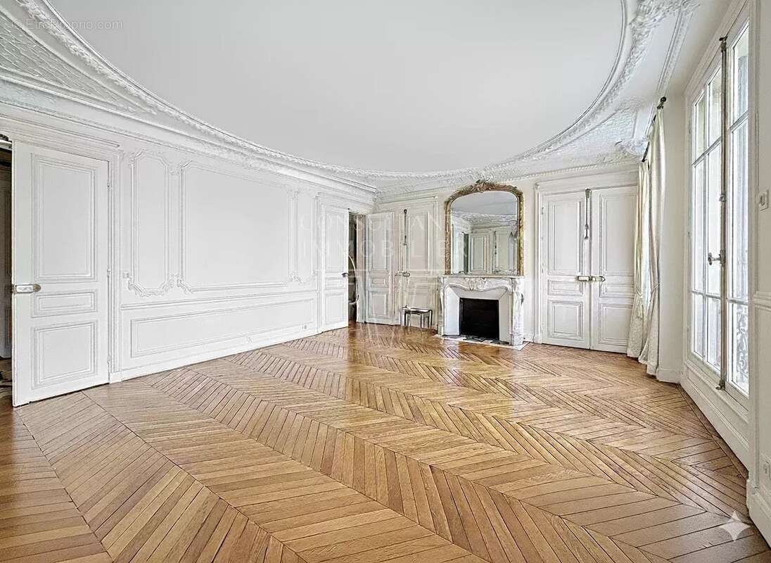 Appartement à PARIS-6E
