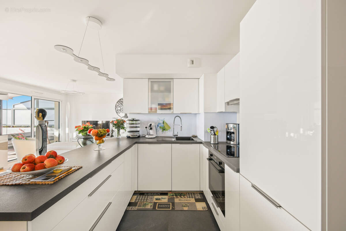 Appartement à LA LONDE-LES-MAURES